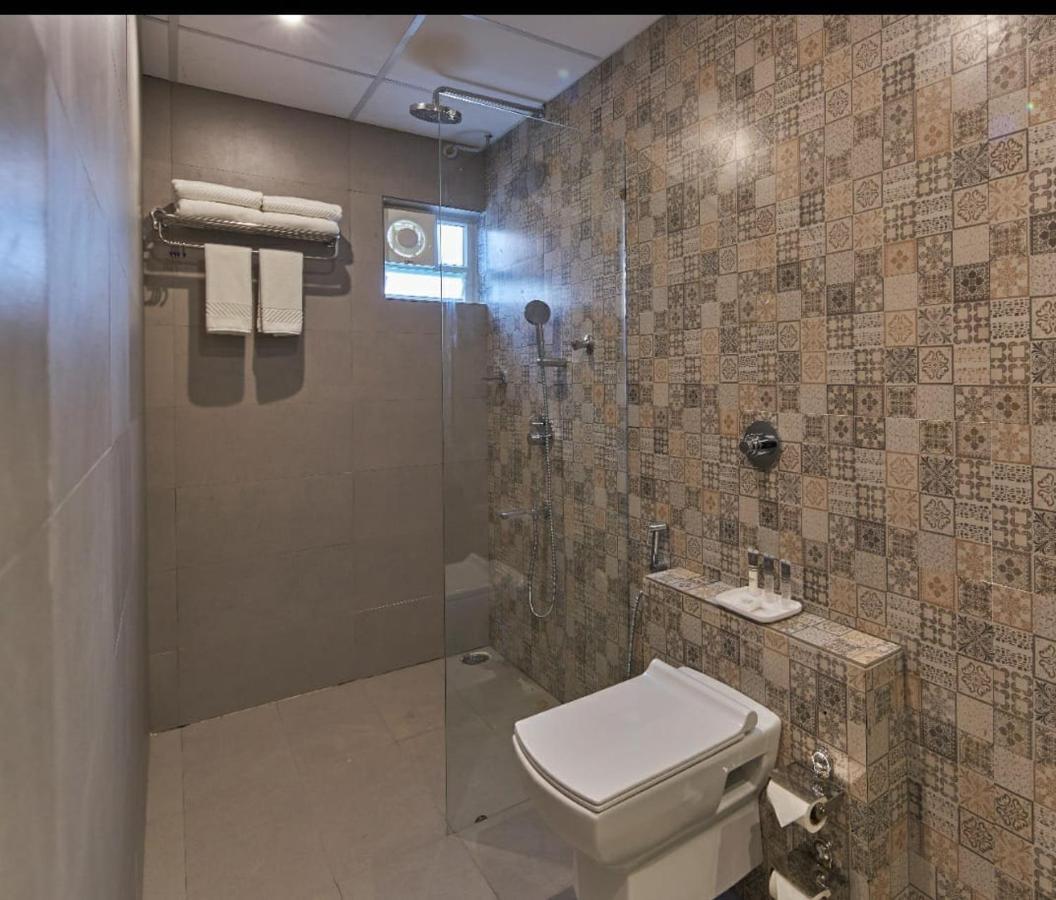 Regenta Inn Grand Koramangala By Royal Orchid Hotels Bangalore Exteriör bild