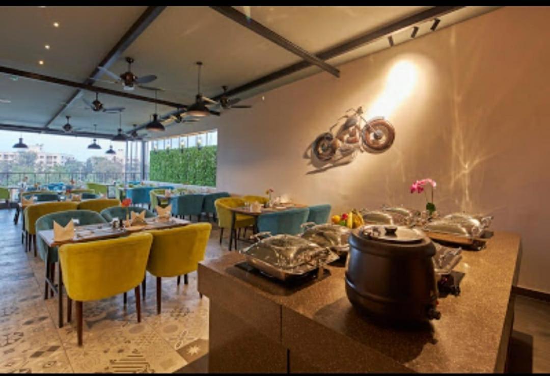 Regenta Inn Grand Koramangala By Royal Orchid Hotels Bangalore Exteriör bild