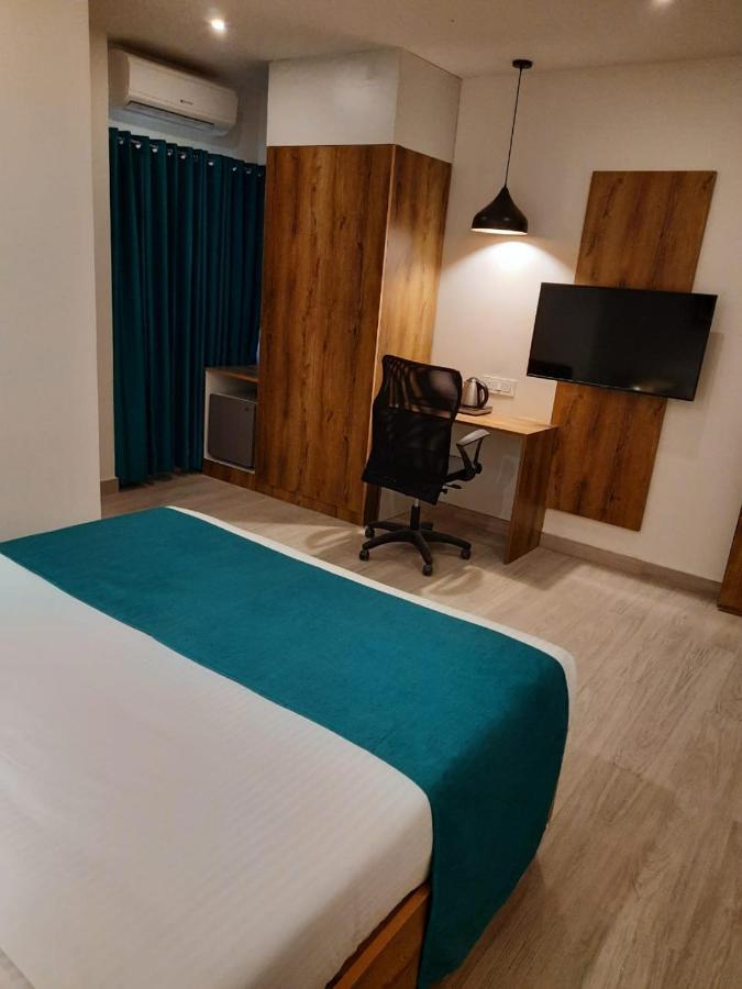 Regenta Inn Grand Koramangala By Royal Orchid Hotels Bangalore Exteriör bild