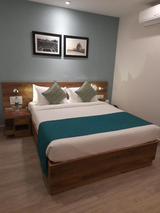 Regenta Inn Grand Koramangala By Royal Orchid Hotels Bangalore Exteriör bild