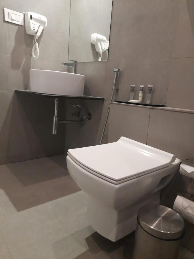 Regenta Inn Grand Koramangala By Royal Orchid Hotels Bangalore Exteriör bild